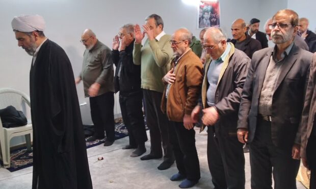 مراسم منزل شهید سید حسین روح الامین مراسم منزل شهید سید حسین روح الامین