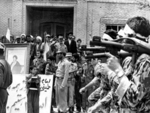 آزادسازی شهر سنندج خاطرات (مصطفی طلاکوب)
برگرفته از کتاب